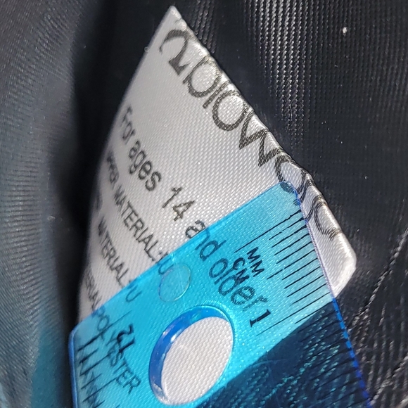 F•R•I•E•N•D•S Wallet - Picture 10 of 15